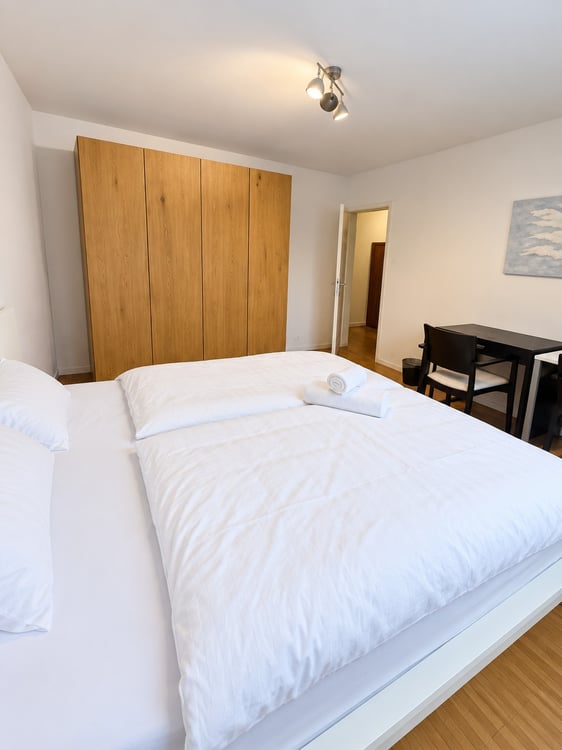 🏡Charming Furnished 2.5-Room Apartment with Balcony in Zürich Oerlikon 7