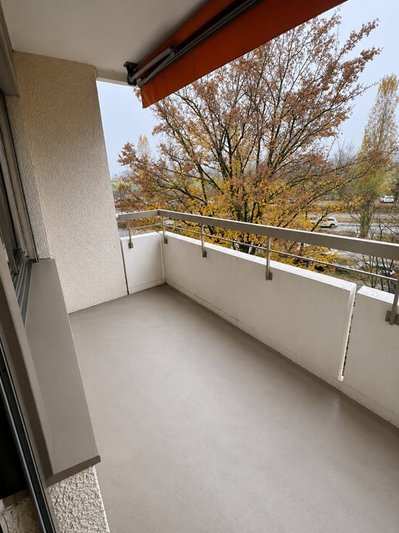 ✨Fully Furnished 2.5-Room Apartment with Balcony in Zürich 13