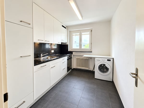 ✨Charming Furnished 2.5-Room Apartment with Balcony in Dübendorf 8