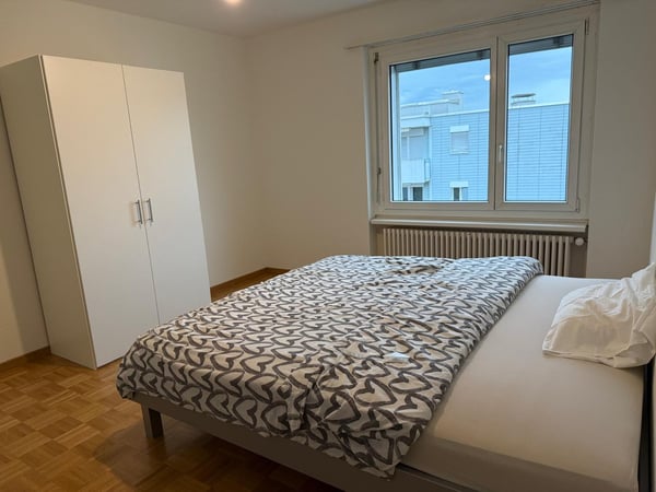 ✨Charming Furnished 2.5-Room Apartment with Balcony in Dübendorf 4