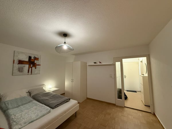 🏡 Fully Furnished 1.5-Room Apartment with Balcony in Dübendorf 4