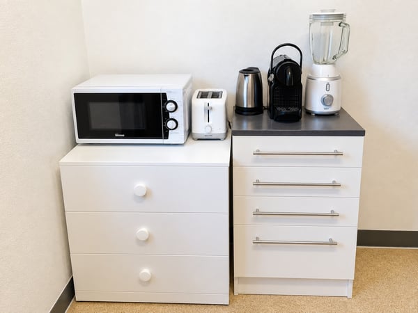 🏡 Fully Furnished 1.5-Room Apartment with Balcony in Dübendorf 10