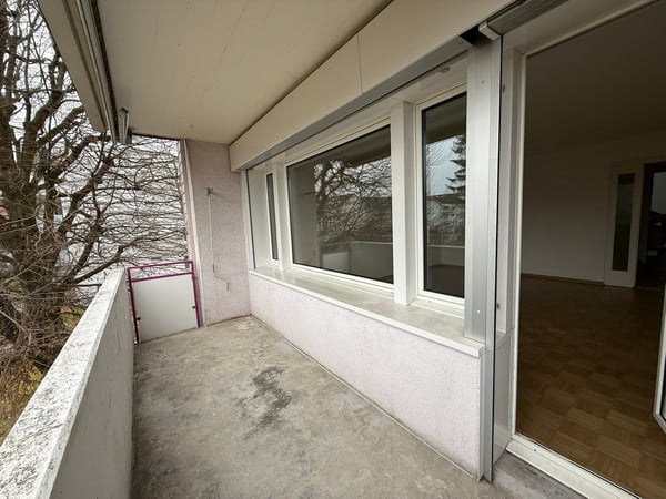 🏡 Fully Furnished 1.5-Room Apartment with Balcony in Dübendorf 13