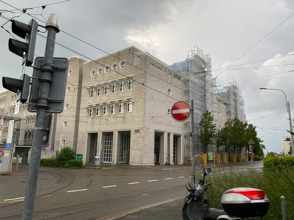 🌟 Cozy 1.5-Room Studio Apartment in Zürich Oerlikon 8