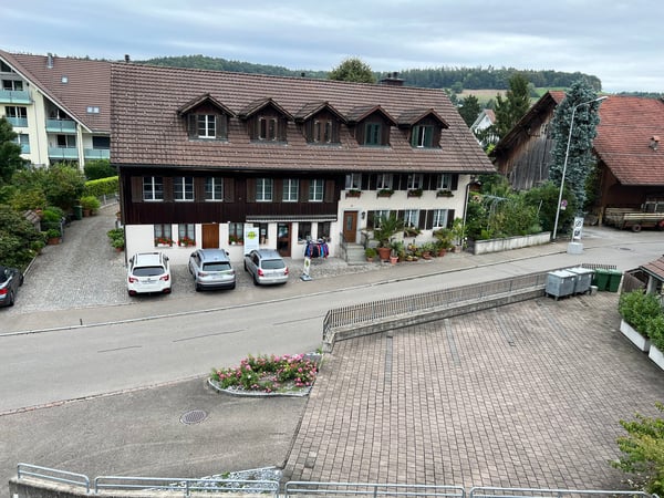💎 Spacious & Fully Furnished 4.5-Room Apartment with Balcony & Stunning Views in Embrach 29