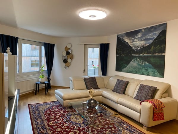 💎 Elegant Furnished 4.5-Room Home with a Beautiful Balcony in Seebach 5