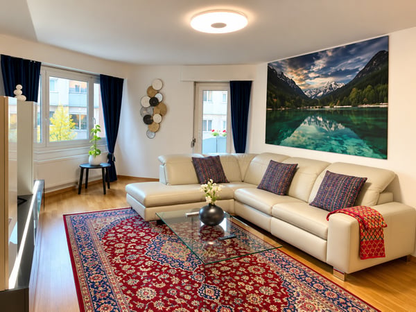💎 Elegant Furnished 3.5-Room Home with a Beautiful Balcony in Seebach 2