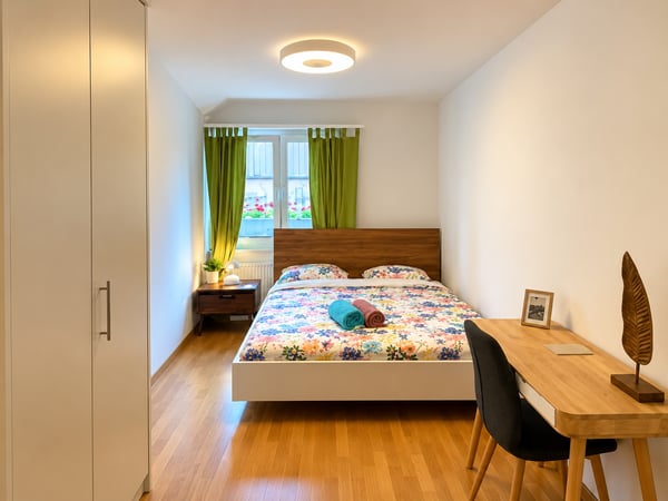 💎 Elegant Furnished 4.5-Room Home with a Beautiful Balcony in Seebach 13
