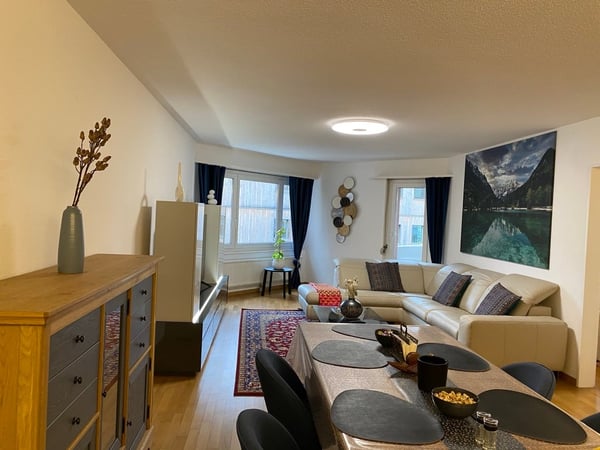 💎 Elegant Furnished 4.5-Room Home with a Beautiful Balcony in Seebach 2