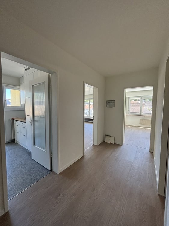 An zentraler Lage in Oberdorf vermieten eine 4-Zimmerwohnung im 2. OG 11