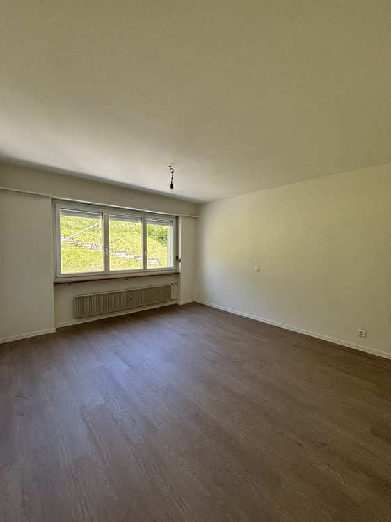 An zentraler Lage in Oberdorf vermieten eine 4-Zimmerwohnung im 2. OG 7