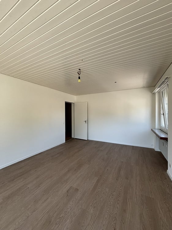 An zentraler Lage in Oberdorf vermieten eine 4-Zimmerwohnung im 2. OG 4