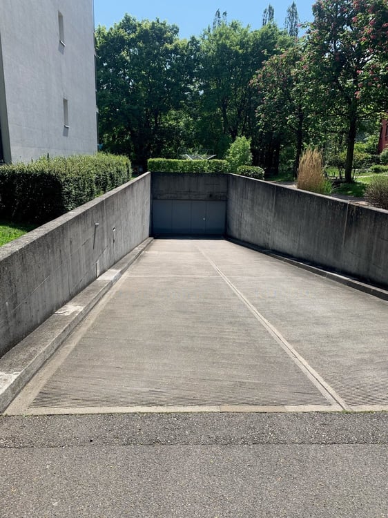 Autoeinstellplatz in Liestal zu vermieten 2