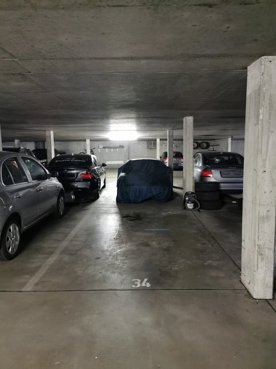Einstellhallenplatz zu vermieten 2