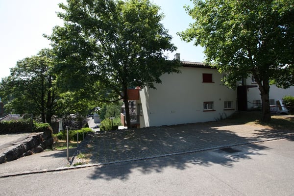 Parkplatz im Freien zu vermieten 2