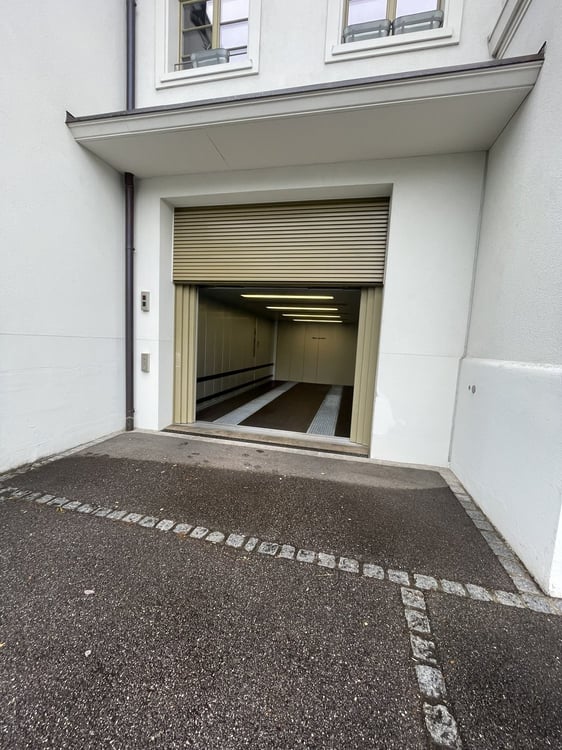 Autoeinstellhallenplatz in Münchenstein zu vermieten 3