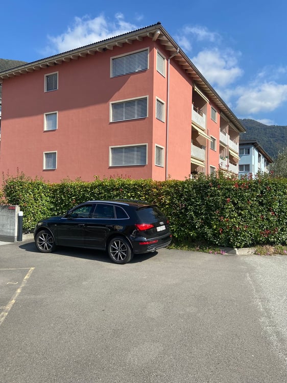 Charmante 1-Zimmer-Wohnung mit Holzbalken in Tenero-Contra 2