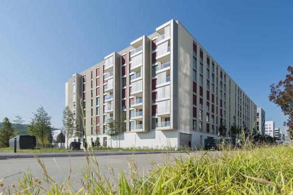 Moderne 3-Zimmer-Wohnung mit Balkon im 5. OG in Schlieren