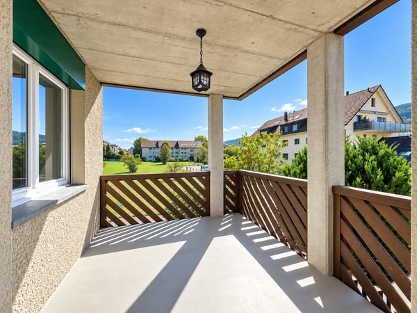 Helle 4.5-Zimmer-Wohnung mit Balkon in ruhiger Lage – Oberweningen 3