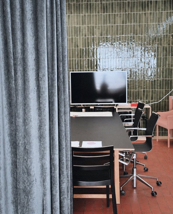 Attraktiver Einzelarbeitsplatz in moderner 4er-Bürokoje – Bern Wankdorf 3