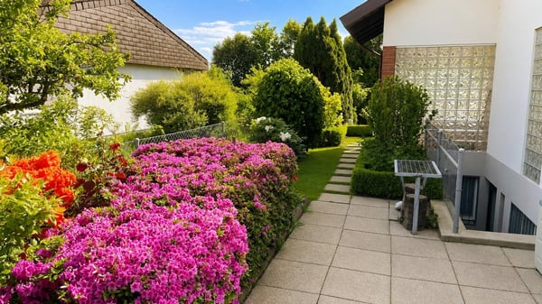 Freistehendes Einfamilienhaus mit Swimmingpool 12