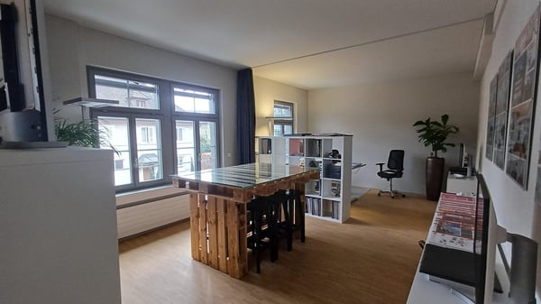 Sanierte, helle Büroräume an zentraler, grenznaher Lage 6