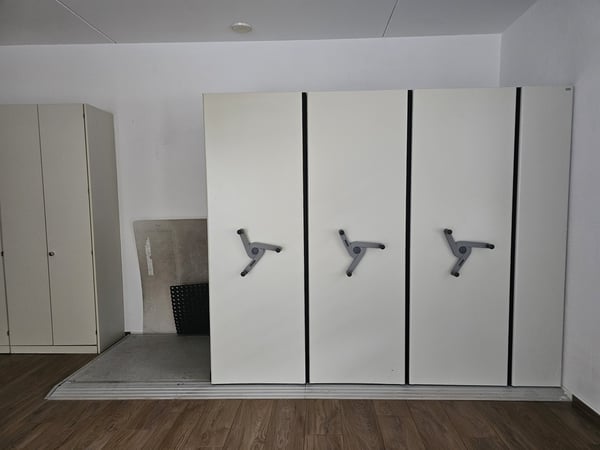 Büro  60 m² inkl. Lager und Archivschränke 4
