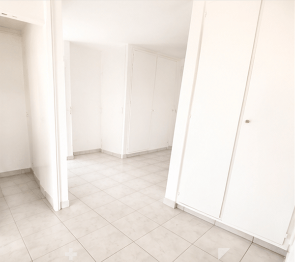 Angheneme 2.0 Zimmer Wohnung 5