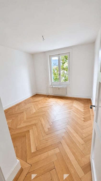 Helle Wohnung mit schöner Küche und charmantem Parkett 3