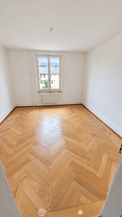 Helle Wohnung mit schöner Küche und charmantem Parkett 4