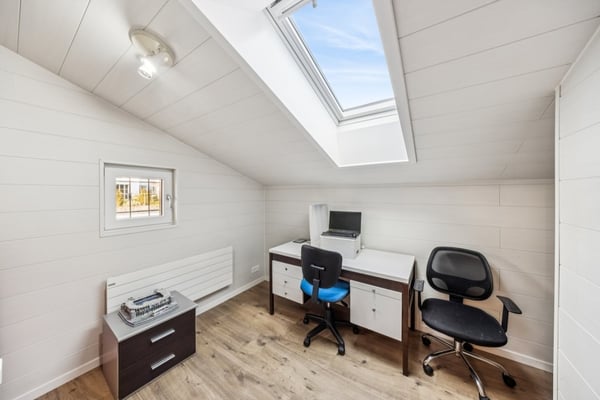 Charmantes freistehendes Chalet mit viel Umschwung 7