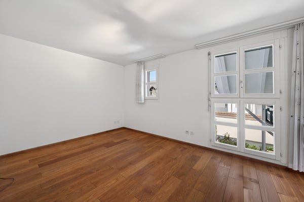 Wohnkomfort auf zwei Ebenen - Maisonette in Arth 4