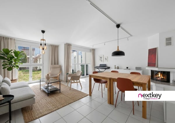 Wohnkomfort auf zwei Ebenen - Maisonette in Arth 1