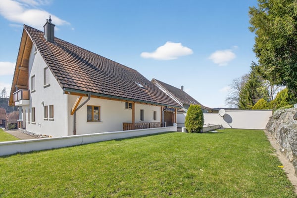 8.5-Zimmer-Haus mit Einliegerwohnung 10