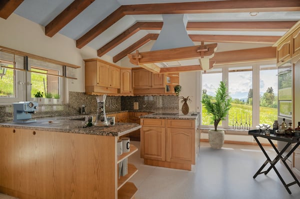 Exklusives Landhausidyll mit 3’874 m² Land, grossem Naturteich und Alpenblick 12