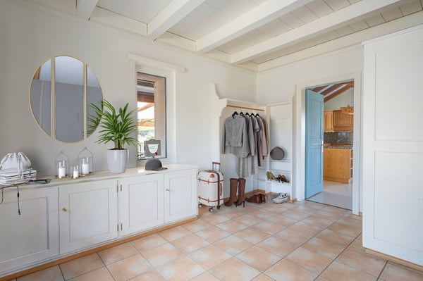 Exklusives Landhausidyll mit 3’874 m² Land, grossem Naturteich und Alpenblick 11
