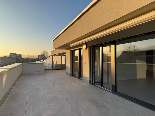 Lichtdurchflutete Attikawohnung im Zentrum 1