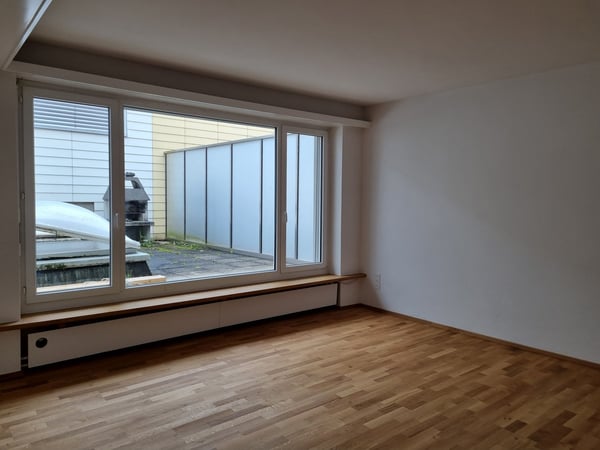 Helle 4 ½ Zi-Wohnung mit besonderem Cha…
