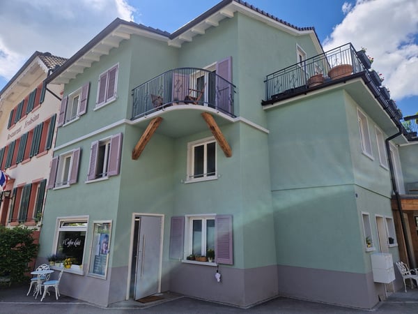 Gemütliche und neu renovierte 3 Zi-Whg …