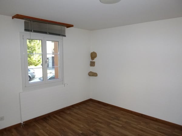 Gemütliche 2 ½ Zi-Whg Mitten im Dorfkern 6