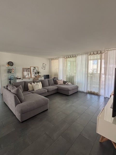 modern Wohnen mit zwei Balkone und Wintergarten 3