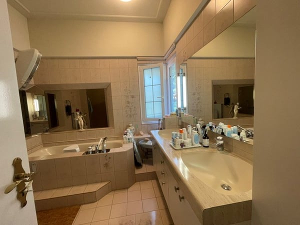 Wunderschönes Einfamilienhaus mit Pool in Pfeffingen 8