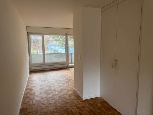 Frisch saniert! Charmante 1-Zimmer-Wohnung mit Balkon in ruhiger Lage in Diegten 2