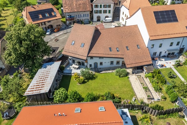 A 12 min d'Yverdon Magnifique maison villageoise 1