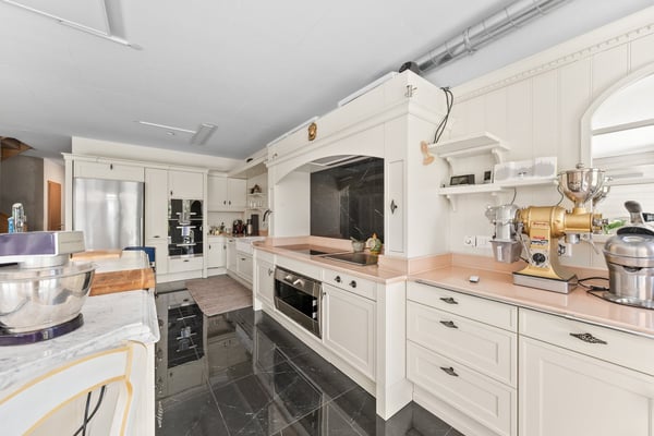 A 12 min d'Yverdon Magnifique maison villageoise 4