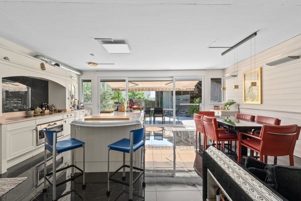 A 12 min d'Yverdon Magnifique maison villageoise 5