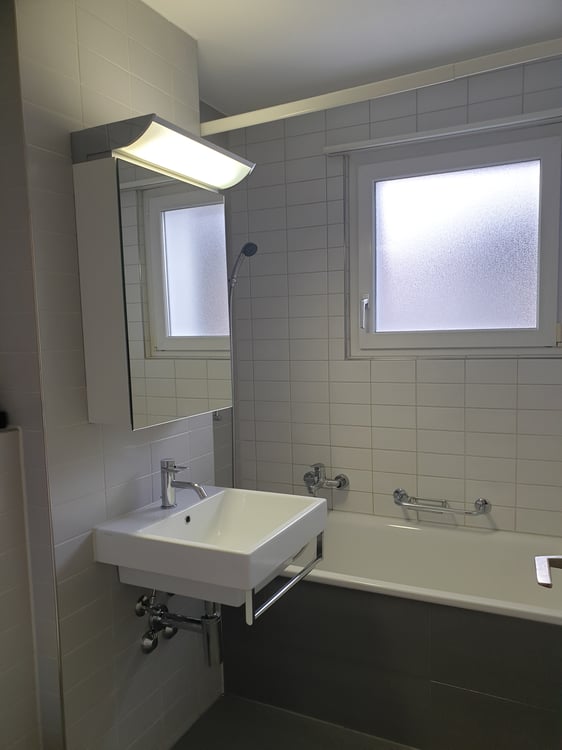 3,5-Zimmerwohnung im 2.OG zu vermieten. 7