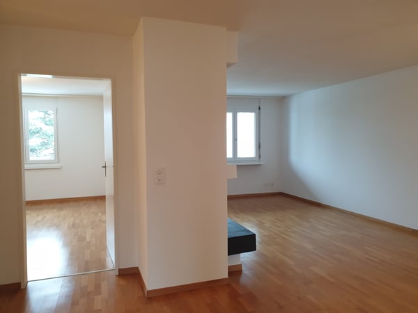 3,5-Zimmerwohnung im 2.OG zu vermieten. 6