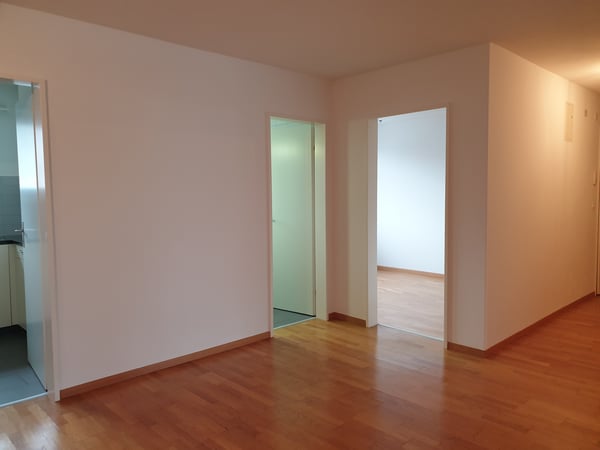 3,5-Zimmerwohnung im 2.OG zu vermieten. 2