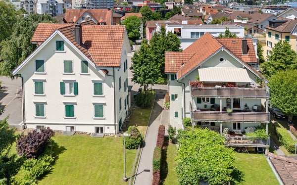 Zwei Mehrfamilienhäuser an Zentrumslage in Horgen 1